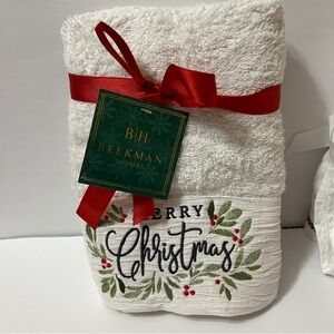 New Merry Christmas Set of 2 Hand Towels 18”x28”